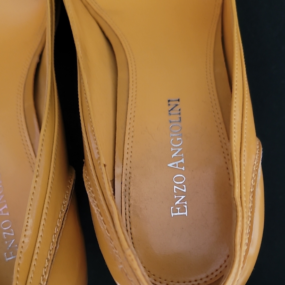 Enzo Angiolini Yellow Heels with Silver Buckle - Picture 2 of 8